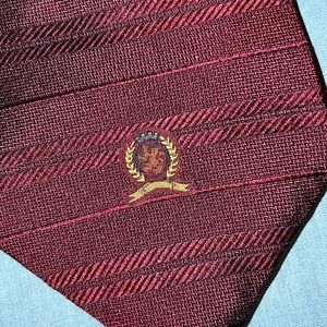 Tommy Hilfiger Tie. Burgundy.